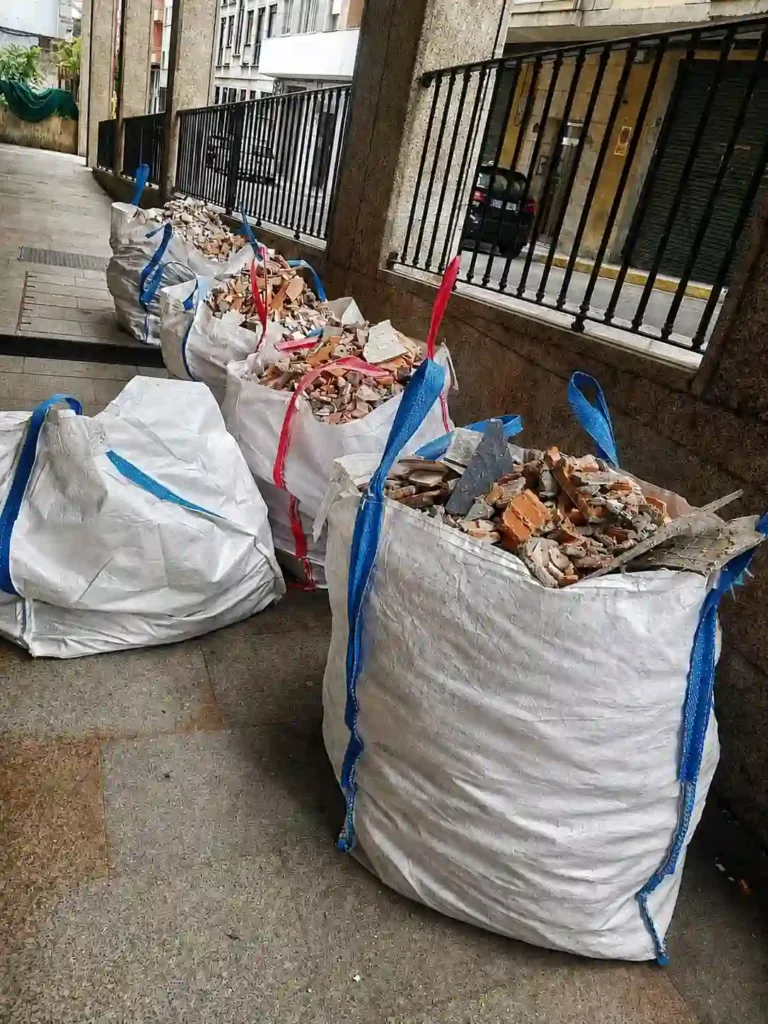 Sacos para escombros de obras y reformas en Ourense